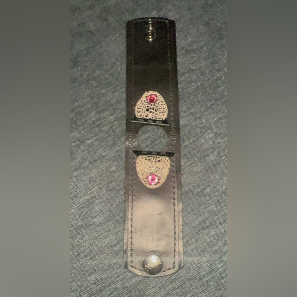 Black veg Gattino cuff leather Apple Watch band